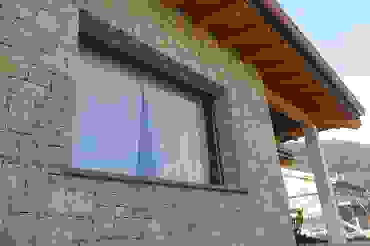 PietraNova srl Rustic style house