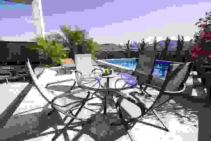 Jardins Naturais Junia Lobo Paisagismo Varandas, alpendres e terraços campestres