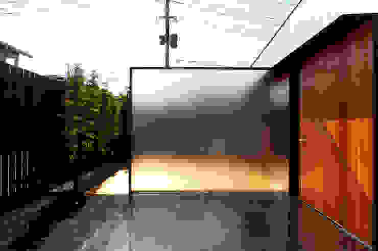 株式会社コヤマアトリエ一級建築士事務所 Casas modernas