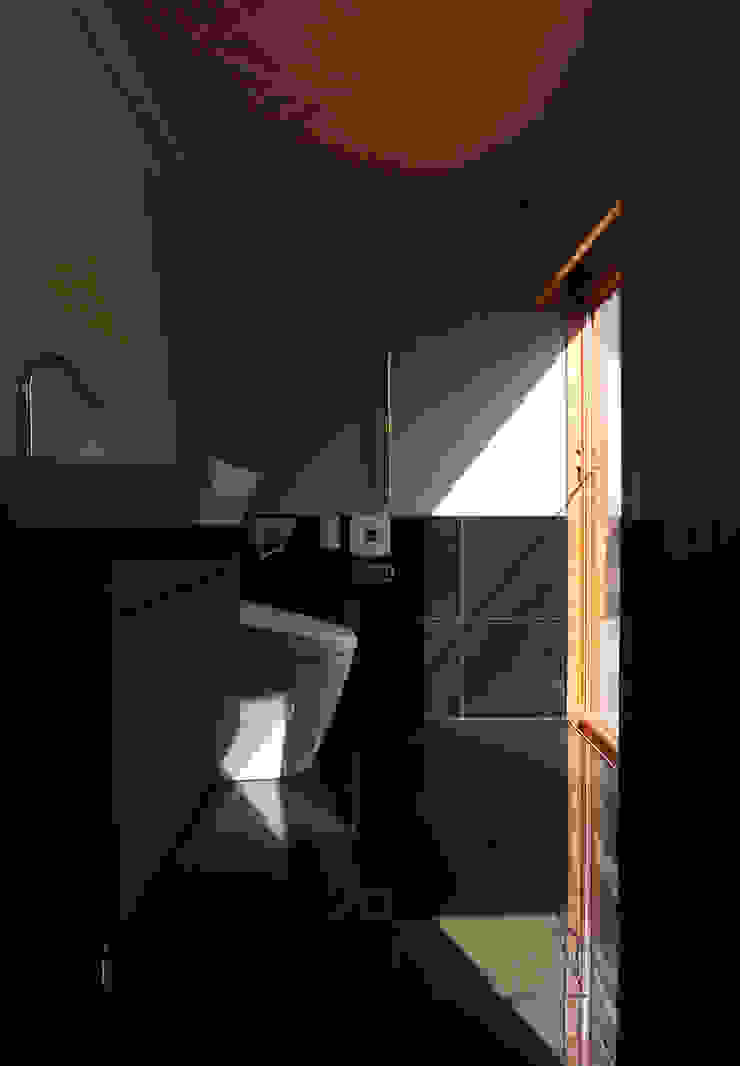 株式会社コヤマアトリエ一級建築士事務所 Baños modernos