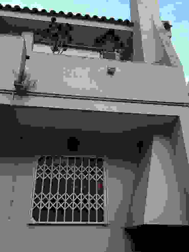 Modern houses by acertus Modern