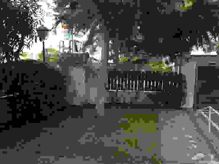 Modern houses by acertus Modern