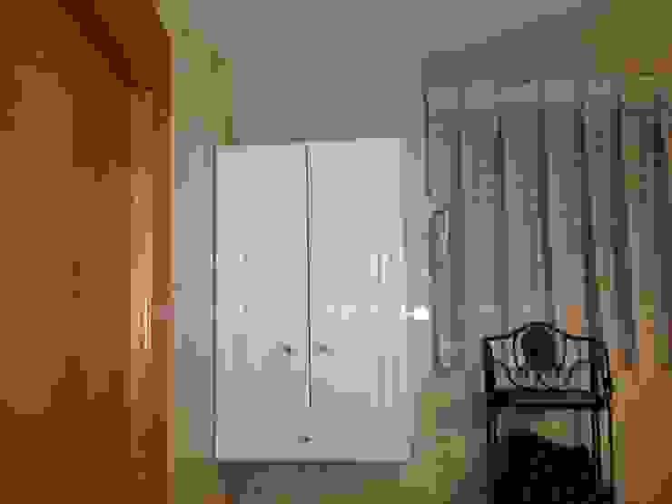 Modern style bedroom by acertus Modern