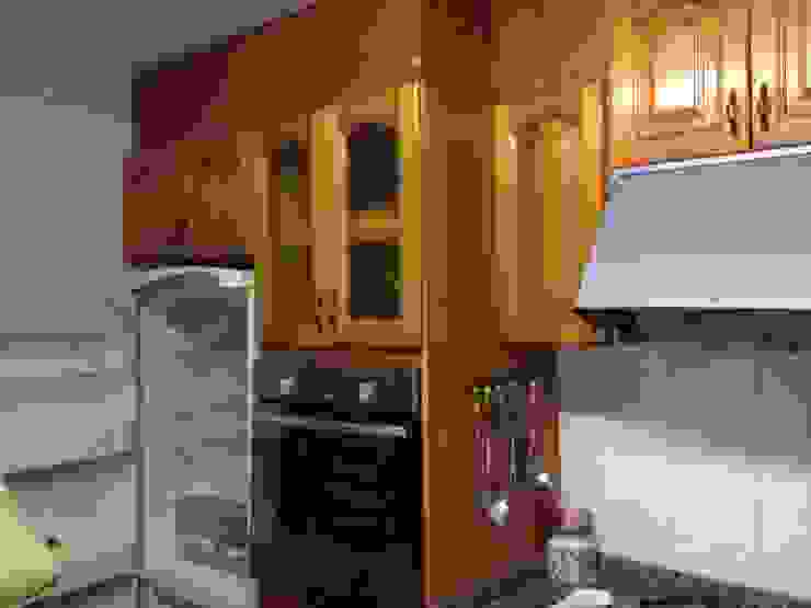 Modern kitchen by acertus Modern