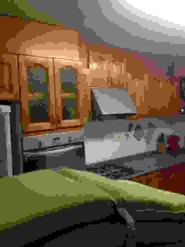 Modern kitchen by acertus Modern