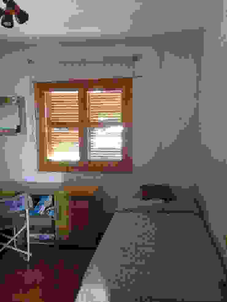 Modern style bedroom by acertus Modern