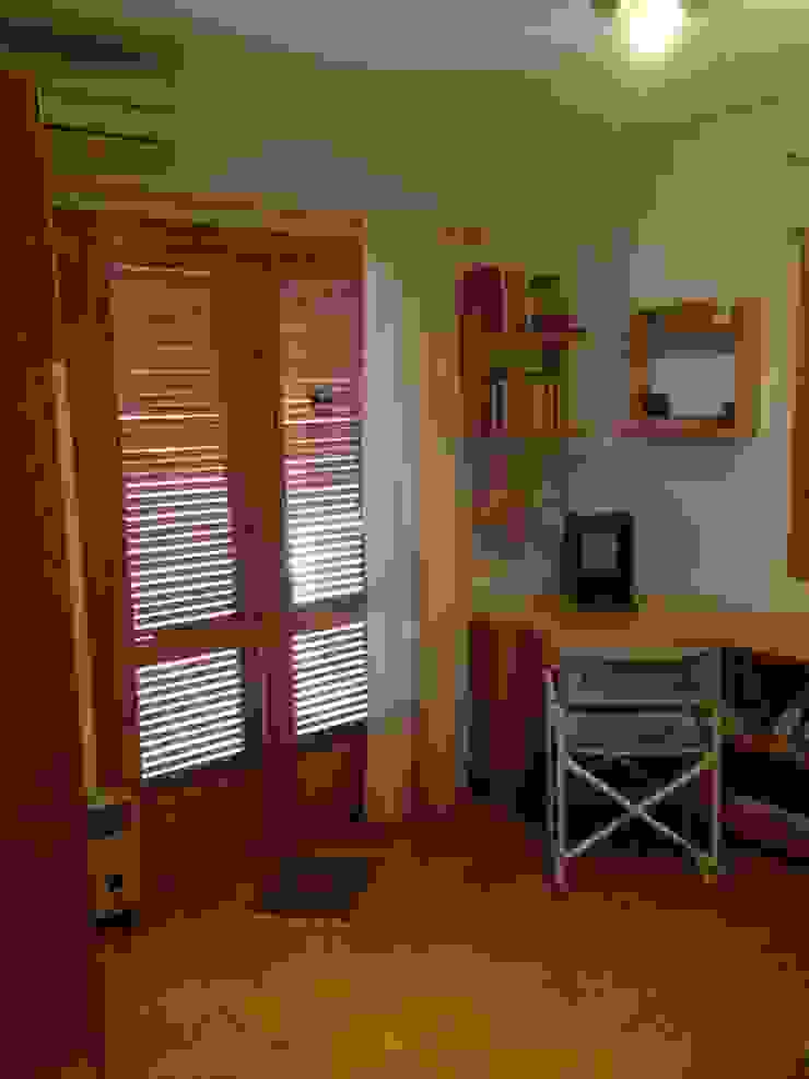 Modern style bedroom by acertus Modern