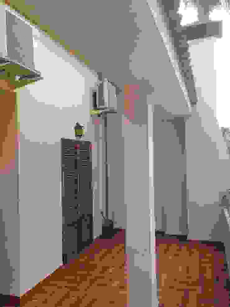 Modern style bedroom by acertus Modern