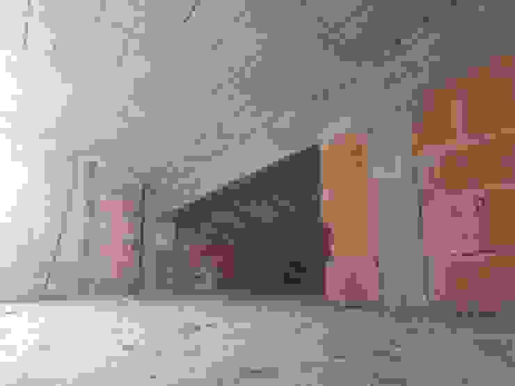 Modern garage/shed by acertus Modern