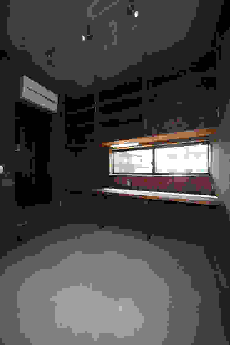 加門建築設計室 Ruang Media Modern