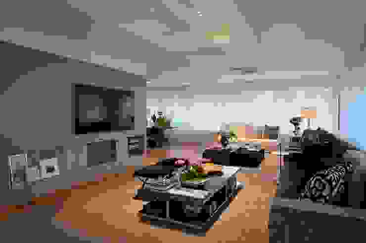 RESIDENCIA AS Maria Christina Rinaldi Arquitetos Living room