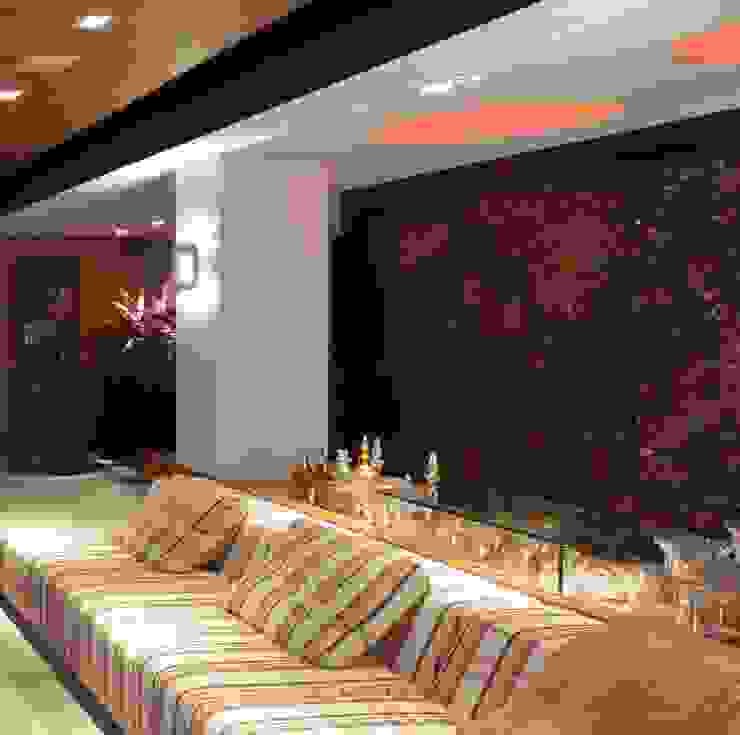 Casa Cor Santa Catarina 2014 ANNA MAYA ARQUITETURA E ARTE Salas de estar modernas