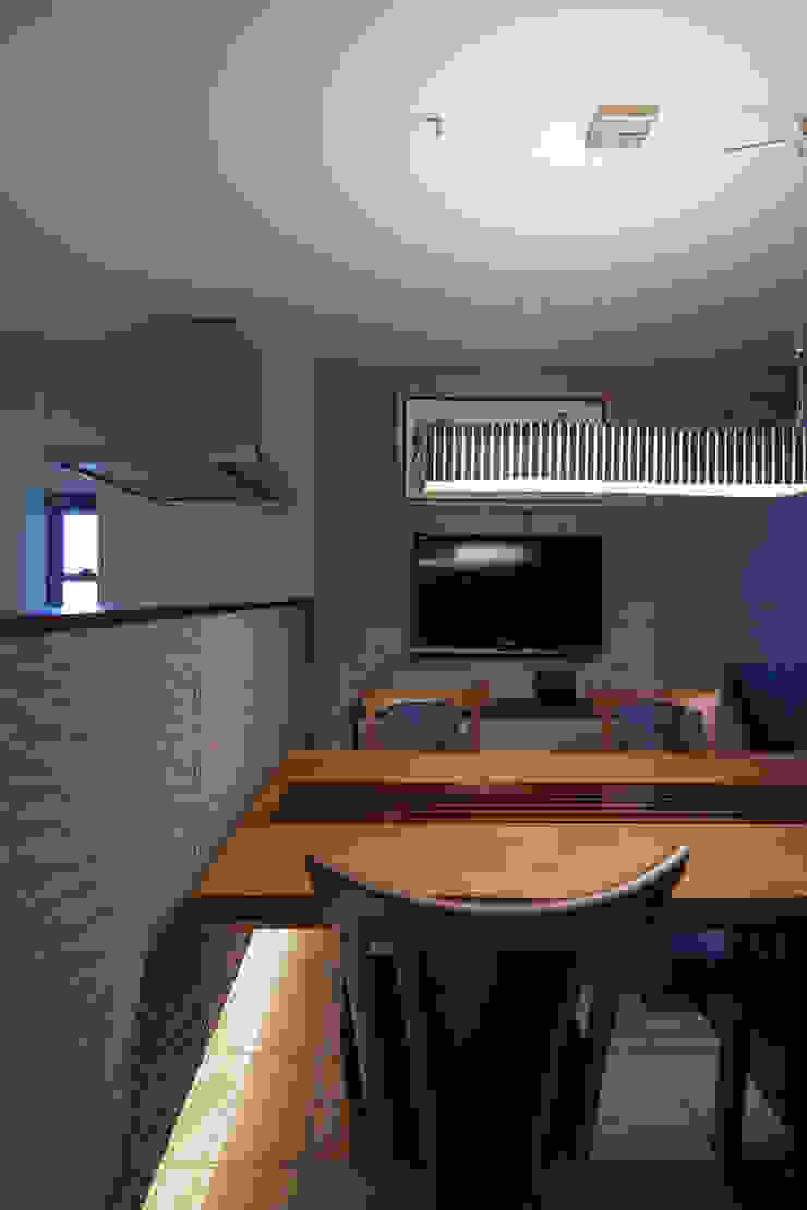 U建築設計室 Sala da pranzo moderna
