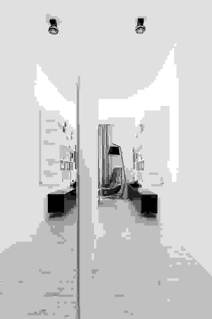 Corredores, halls e escadas modernos por Anna Maria Sokołowska Architektura Wnętrz Moderno