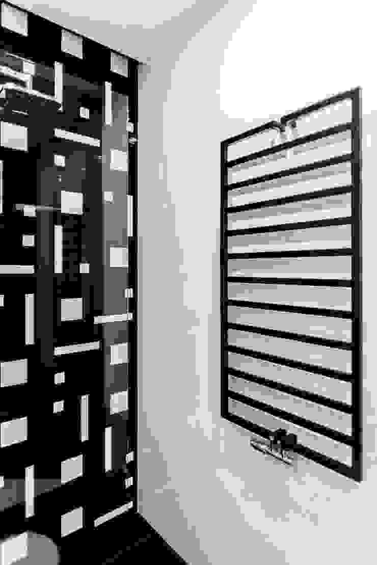 Casas de banho modernas por Anna Maria Sokołowska Architektura Wnętrz Moderno