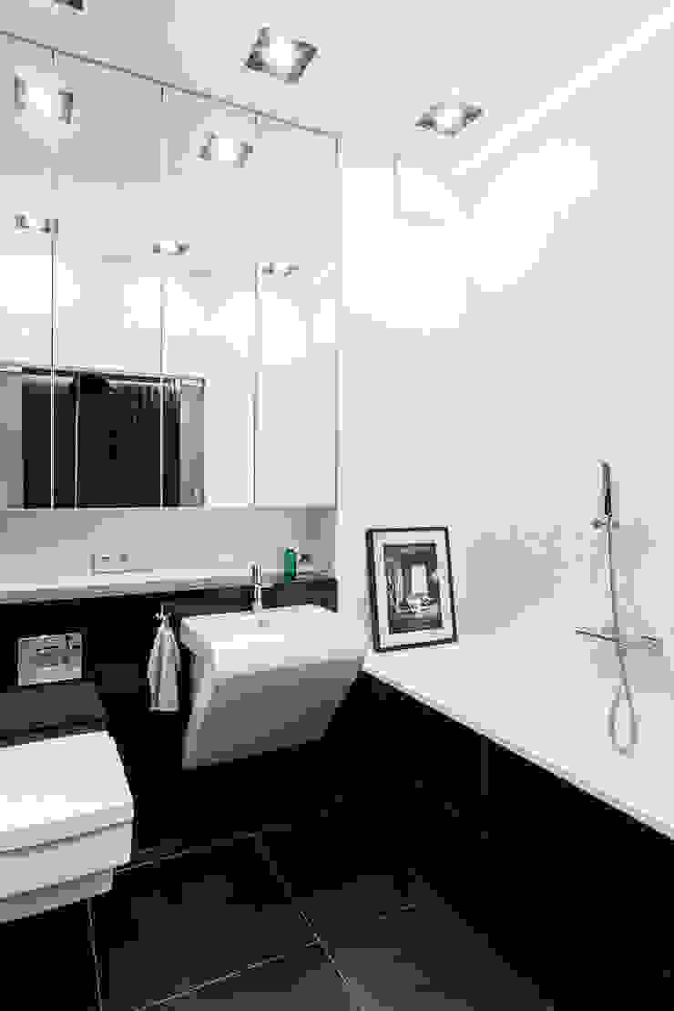 Casas de banho modernas por Anna Maria Sokołowska Architektura Wnętrz Moderno