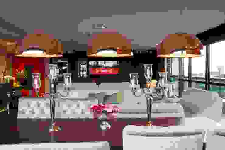 Michele Moncks Arquitetura غرفة السفرة