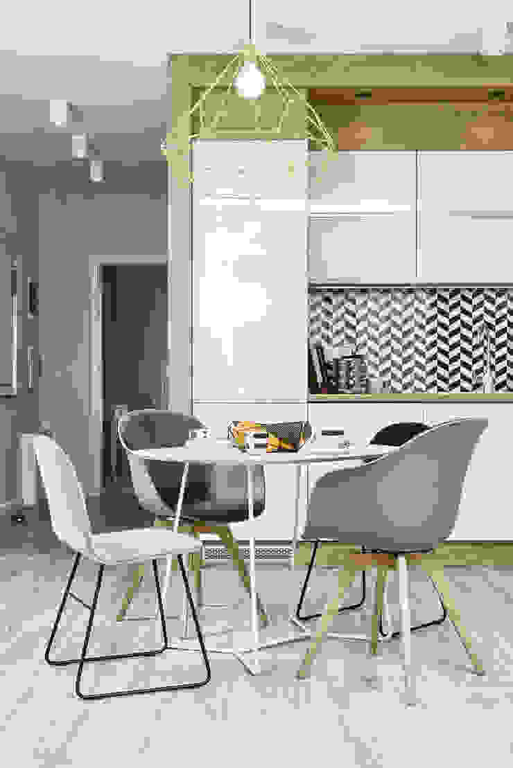 MIESZKANIE POKAZOWE NA OŁTASZYNIE Skandynawski salon od Q2Design Skandynawski