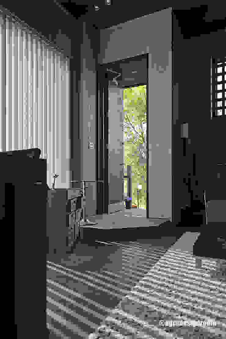 アグラ設計室一級建築士事務所 agra design room Modern Corridor, Hallway and Staircase