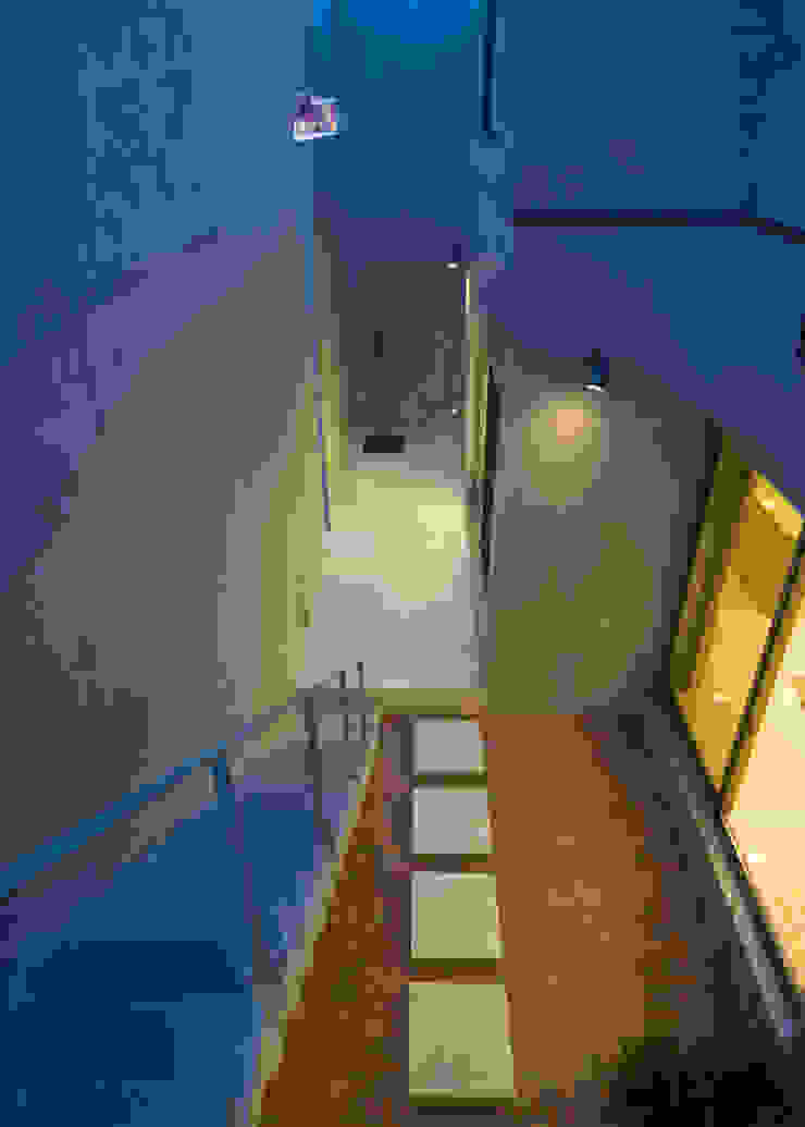 本田建築設計事務所 Modern balcony, veranda & terrace
