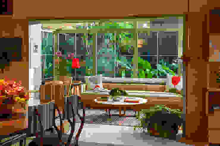 Casa Cor 2015/ A Casa da Gente, Marina Linhares Decoração de Interiores Marina Linhares Decoração de Interiores Tropical style living room