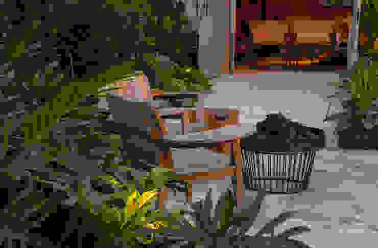 Casa Cor 2015/ A Casa da Gente, Marina Linhares Decoração de Interiores Marina Linhares Decoração de Interiores Jardines de estilo tropical