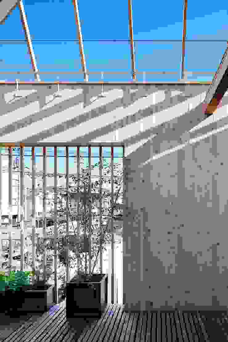 ディンプル建築設計事務所 Terrace Solid Wood Wood effect