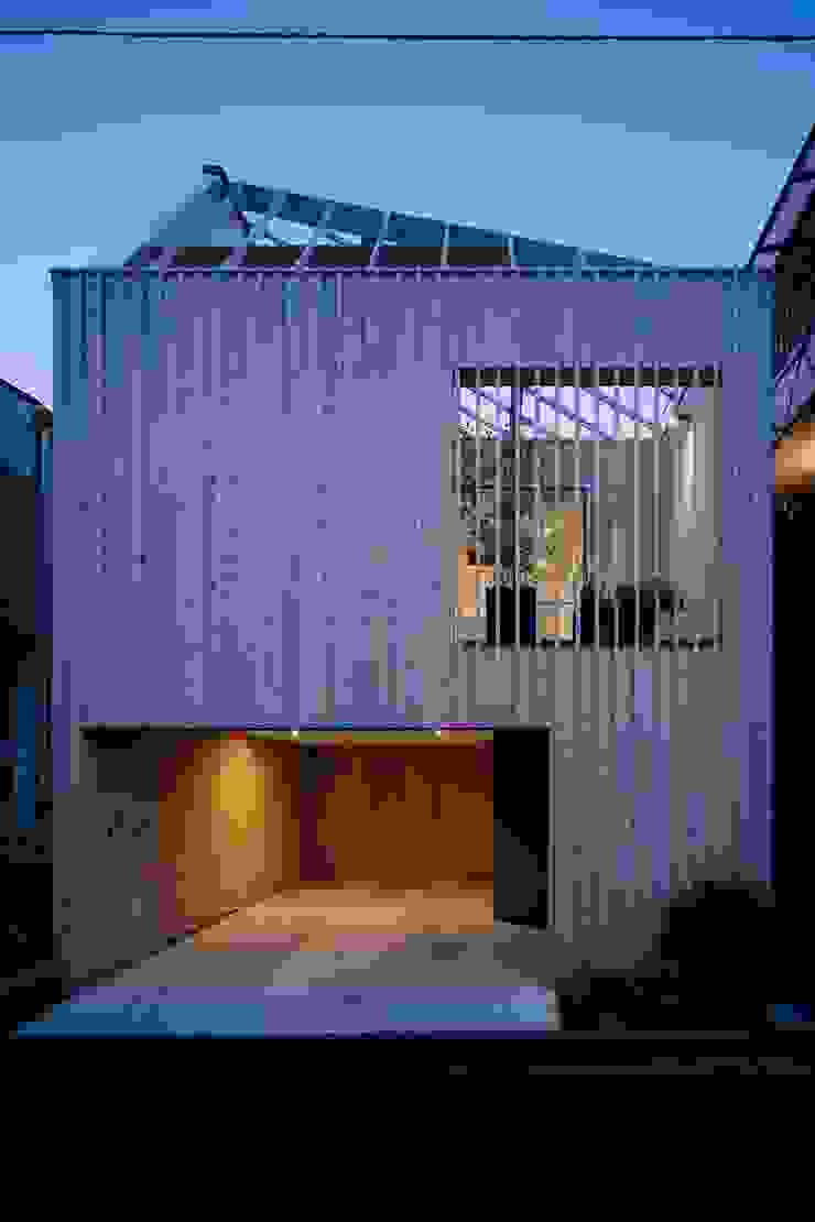 ディンプル建築設計事務所 Modern home Solid Wood Wood effect