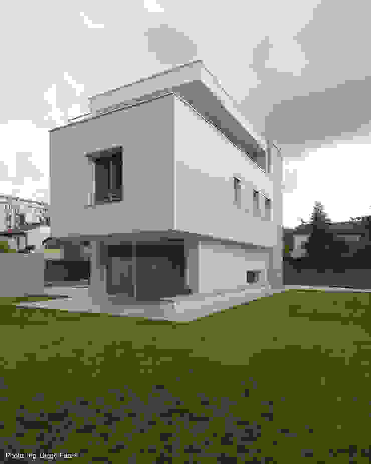 Urban House, Studio Vivian Studio Vivian Modern houses