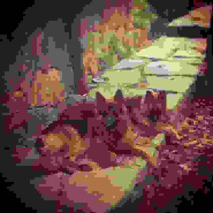 Casas modernas por IURO Moderno