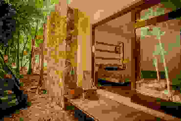 Casas modernas por IURO Moderno