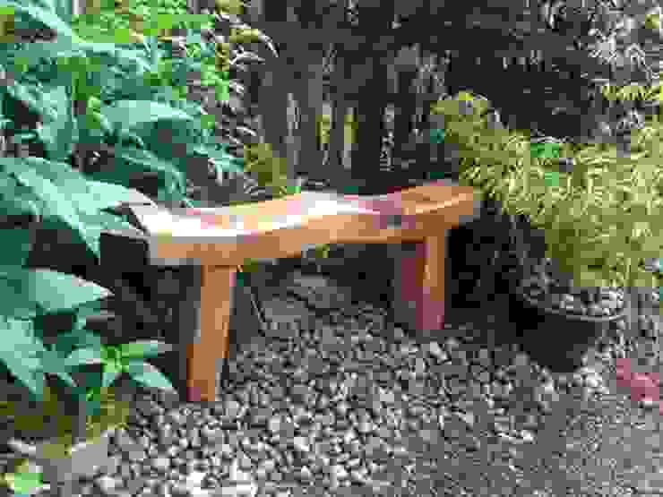 homify Rustic style garden Wood Furniture
