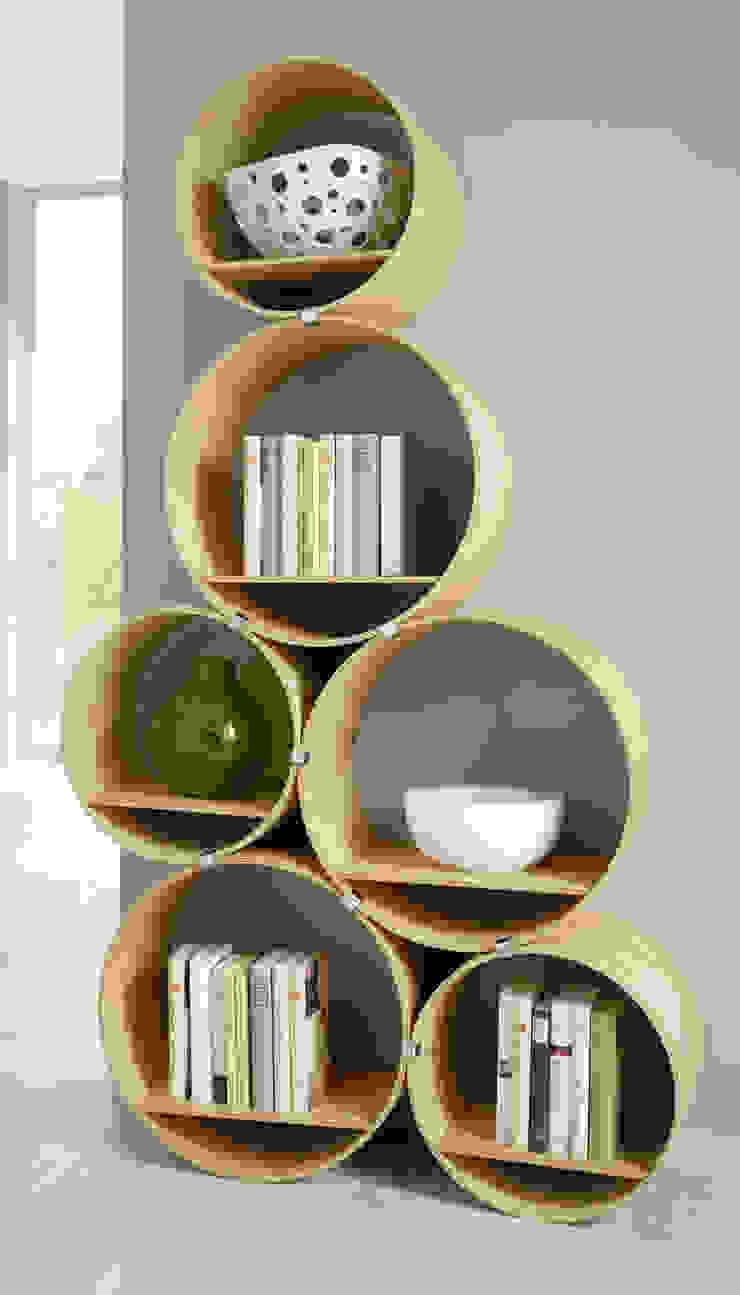 Kißkalt Designs Sala de estarEstantes Madeira