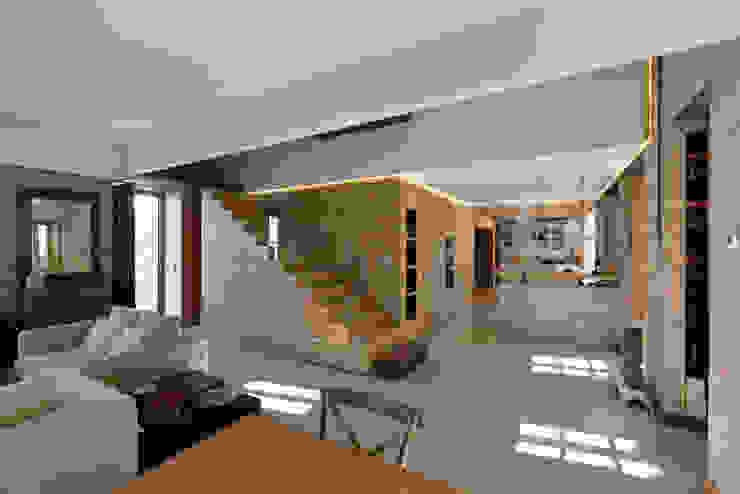 by Ricardo Moreno Arquitectos Modern