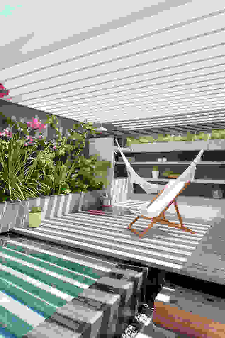 by Ricardo Moreno Arquitectos Modern