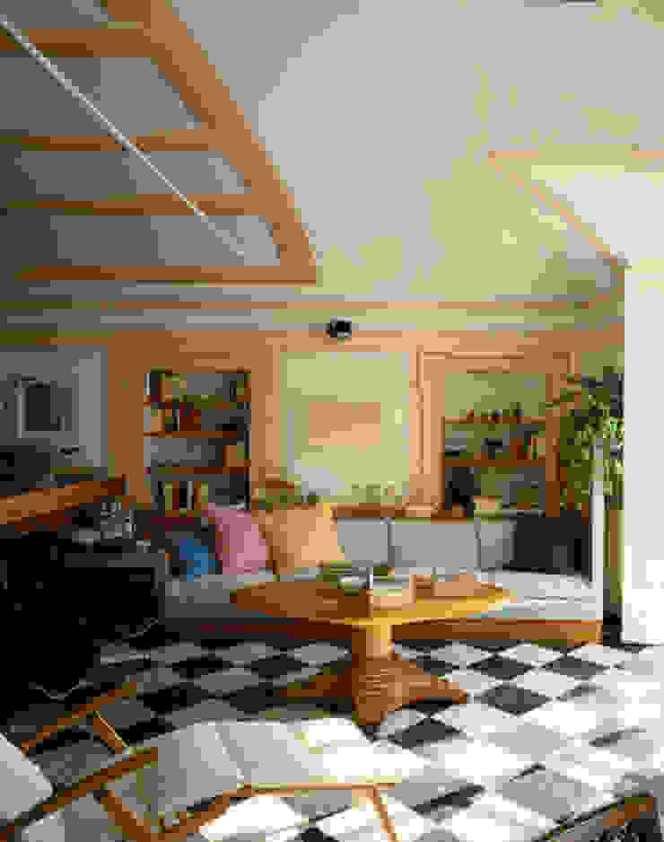 Casa vacanze al mare VITTORIO GARATTI ARCHITETTO Soggiorno moderno