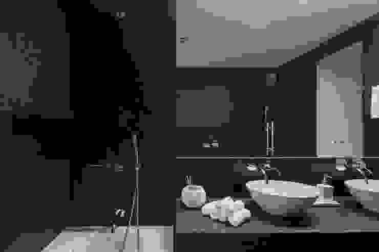 VSS ARQ Minimalist style bathroom