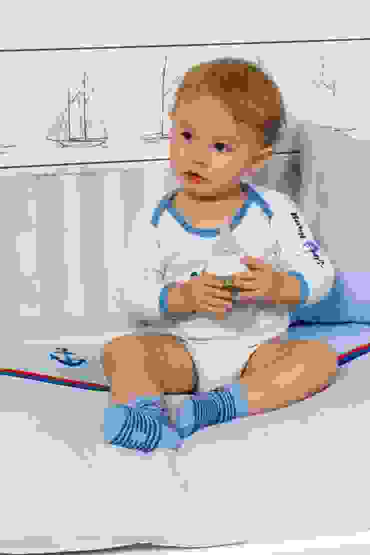 por Kidsroomstyle/KRS-Design Eclético