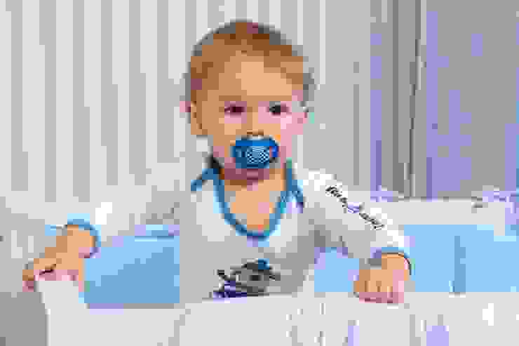 por Kidsroomstyle/KRS-Design Eclético