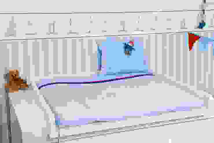 por Kidsroomstyle/KRS-Design Eclético