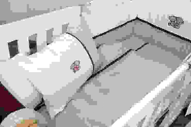 por Kidsroomstyle/KRS-Design Eclético