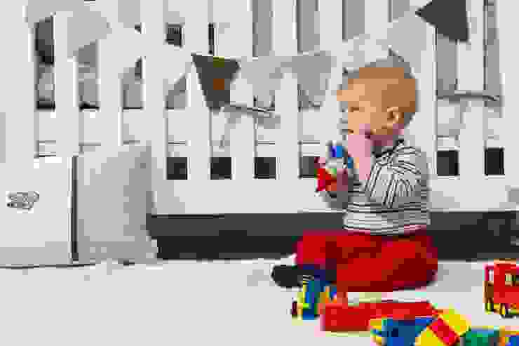 por Kidsroomstyle/KRS-Design Eclético