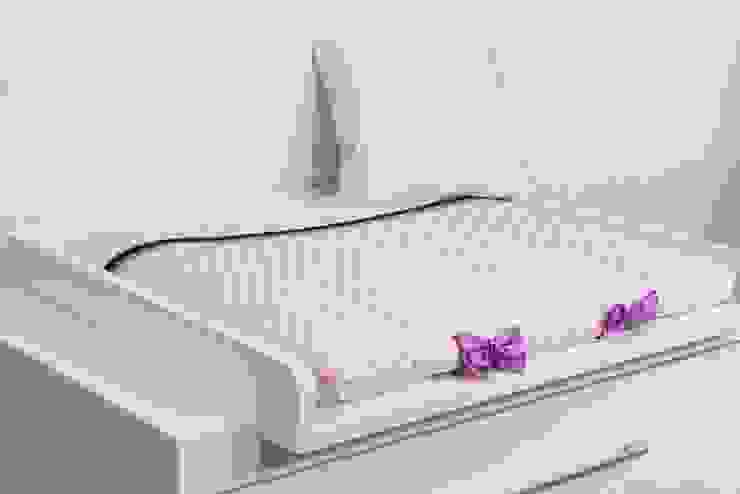 por Kidsroomstyle/KRS-Design Eclético