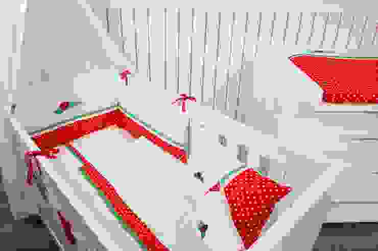 por Kidsroomstyle/KRS-Design Eclético