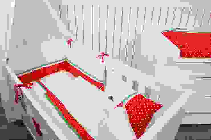 por Kidsroomstyle/KRS-Design Eclético