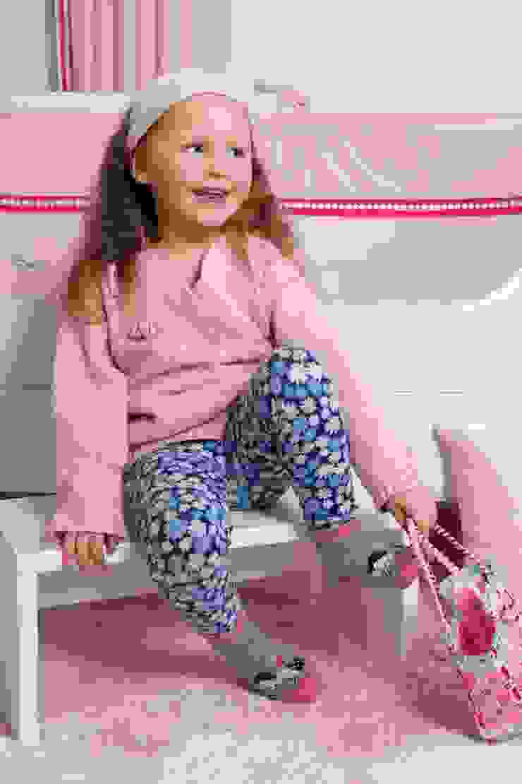 por Kidsroomstyle/KRS-Design Eclético