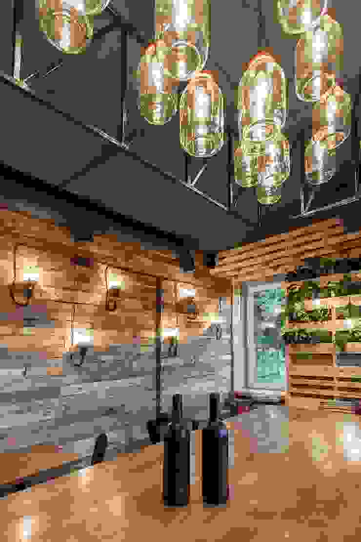 Кофе-бар "Пенка", EUGENE MESHCHERUK | architecture & interiors EUGENE MESHCHERUK | architecture & interiors Industriale Esszimmer