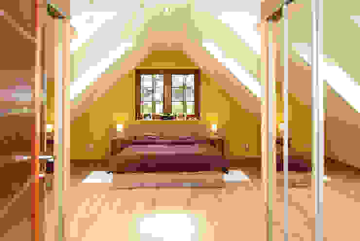homify Спальня в классическом стиле