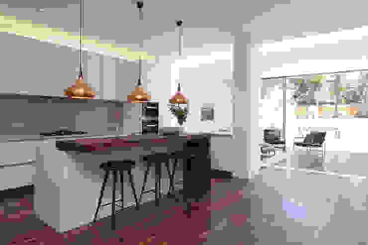 Macauley Road Townhouses, Clapham Dapur Modern Oleh Squire and Partners Modern