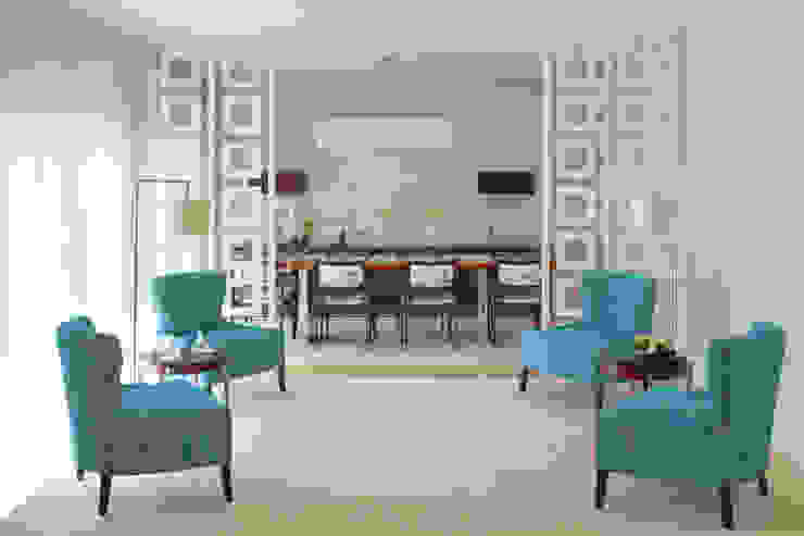 Casa Luanda Salas de jantar modernas por Silvia Costa | Arquitectura de Interiores Moderno